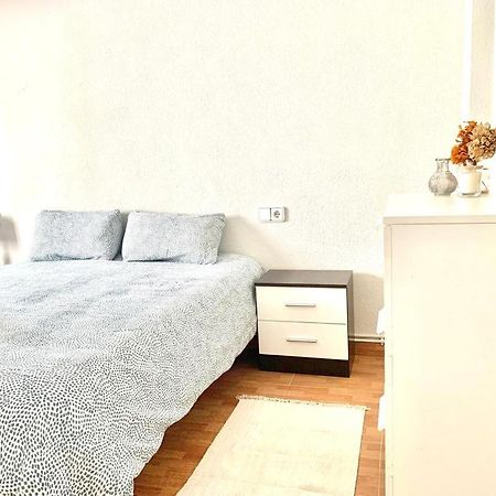 Apartamento A 200 Metros Paseo Zorrilla 巴利亚多利德 外观 照片